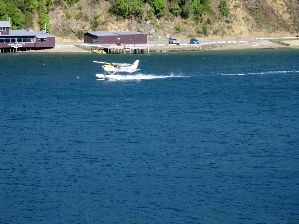 Seaplane Landing in the Port of Picton 6
